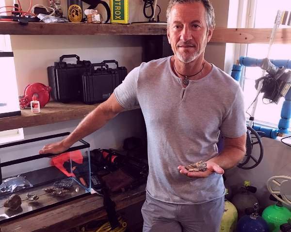 Darrell Miklos: wiki-bio, net worth, wife, kids, career facts.